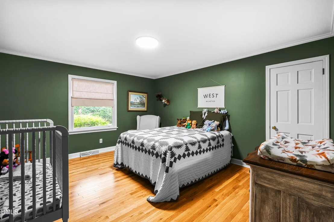 Photo of 1110 Chestnut Drive