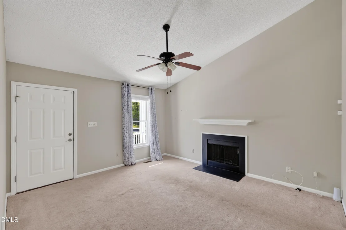 Photo of 208 Crosspine Drive