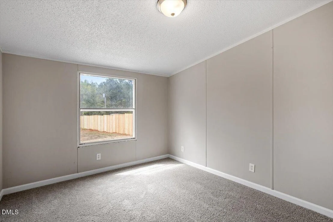 Photo of 493 Williams Road