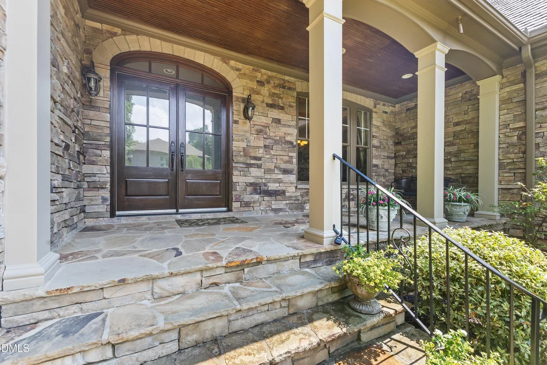 Photo of 6633 Rest Haven Drive