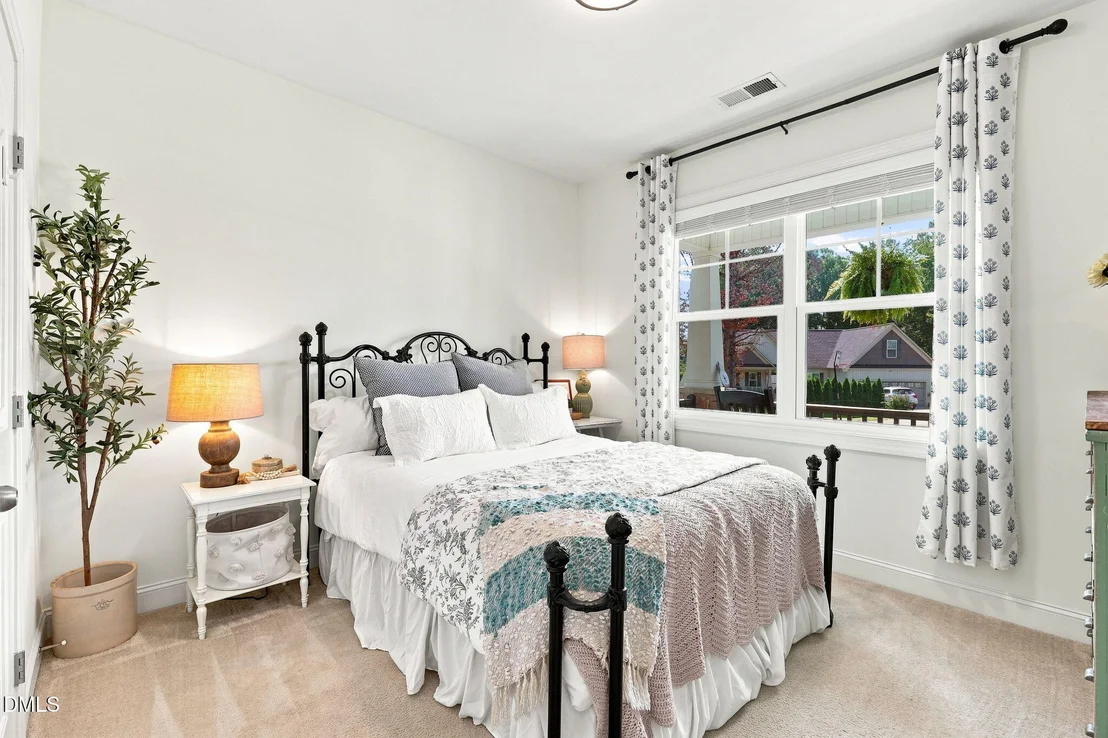 Photo of 8013 N Pine Shadows Drive