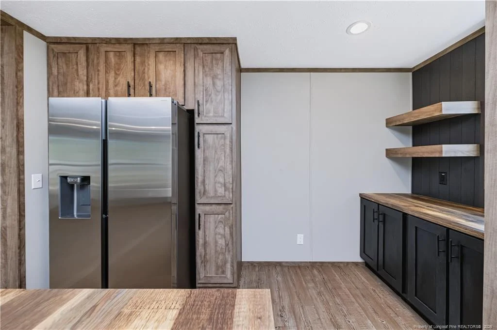 Photo of 948 Pine Oak
