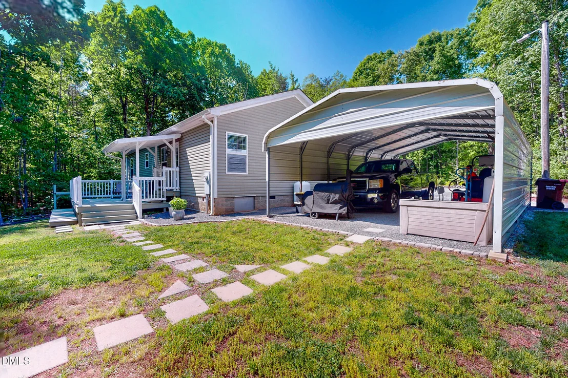 Photo of 42 Tom Webb Road