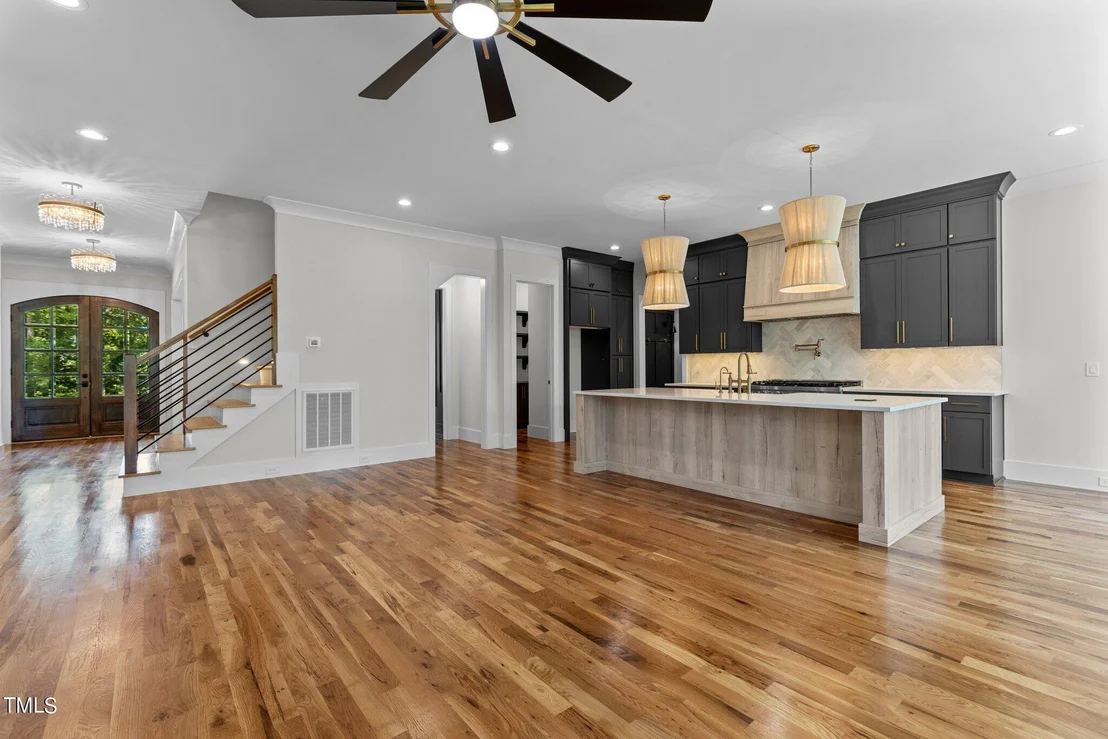 Photo of 1120 Springdale Drive