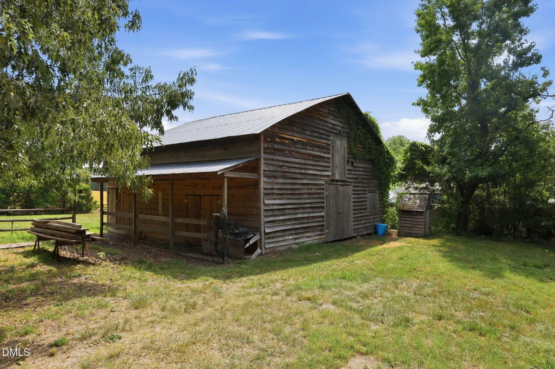 Photo of 462 Darius Pearce Road