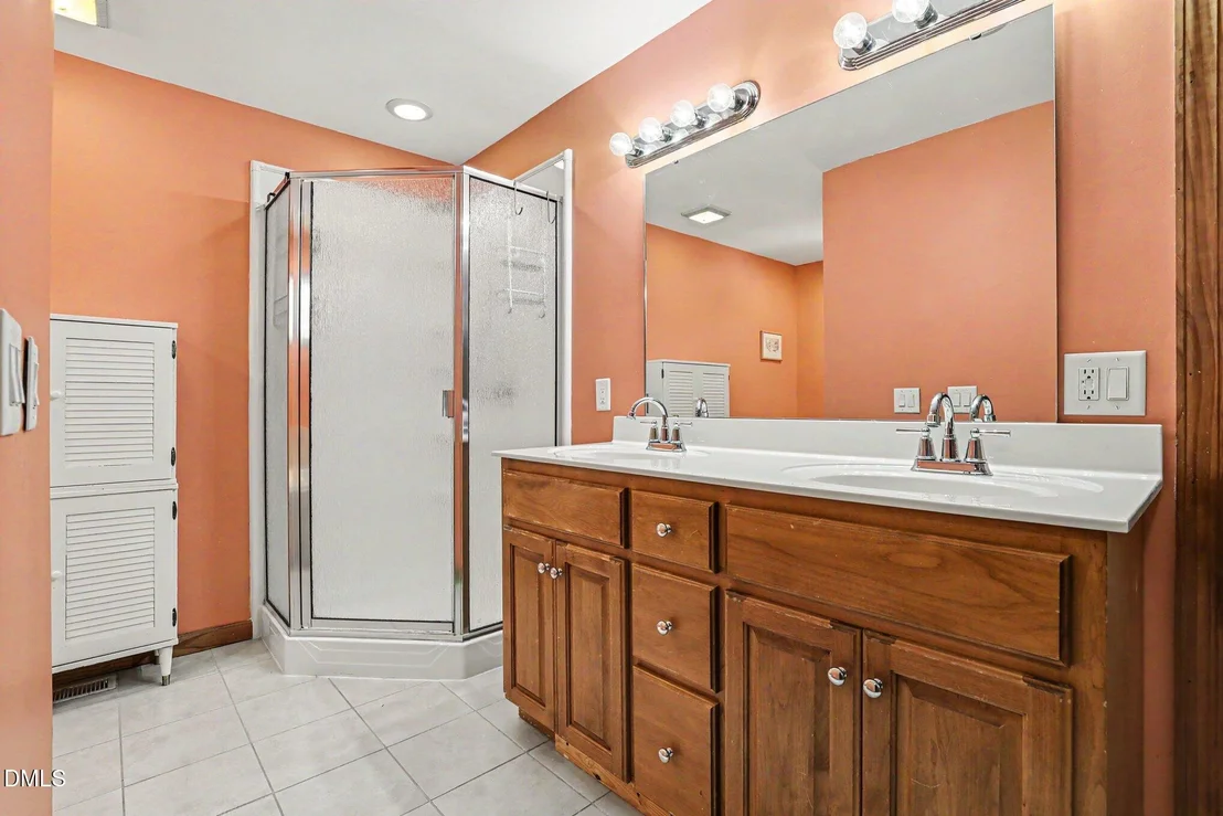 Photo of 2256 Shotwell Road