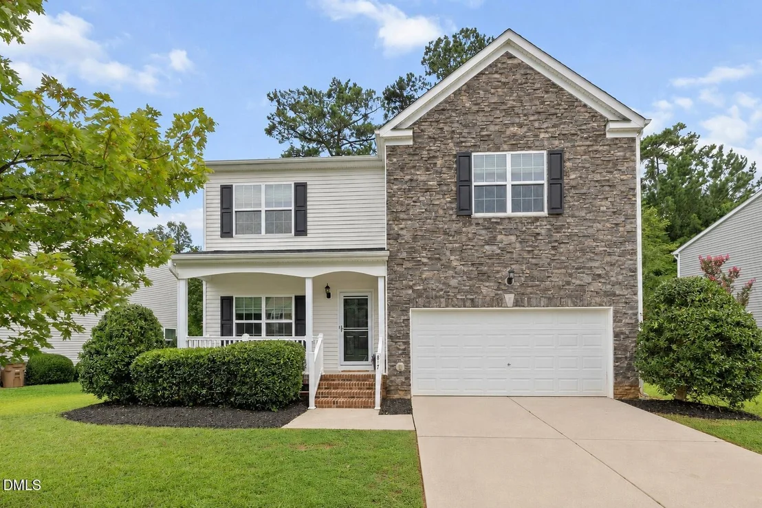 Photo of 817 Edgeware Way