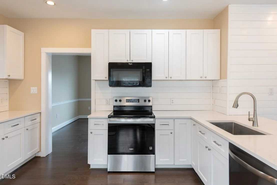 Photo of 4872 Thom Road