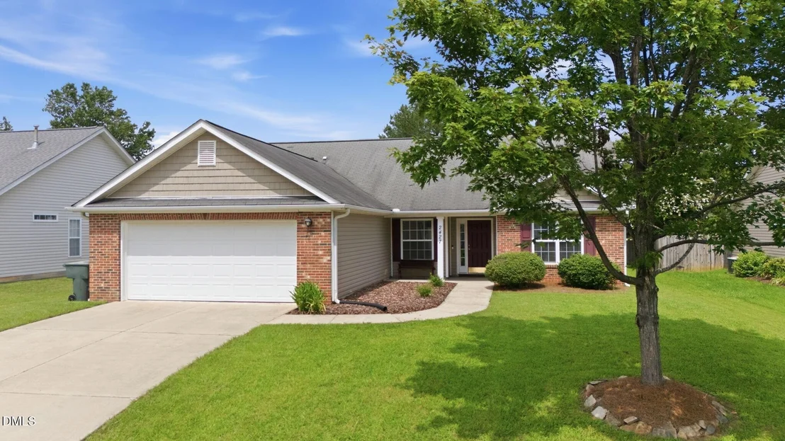 Photo of 2427 Pepperstone Drive