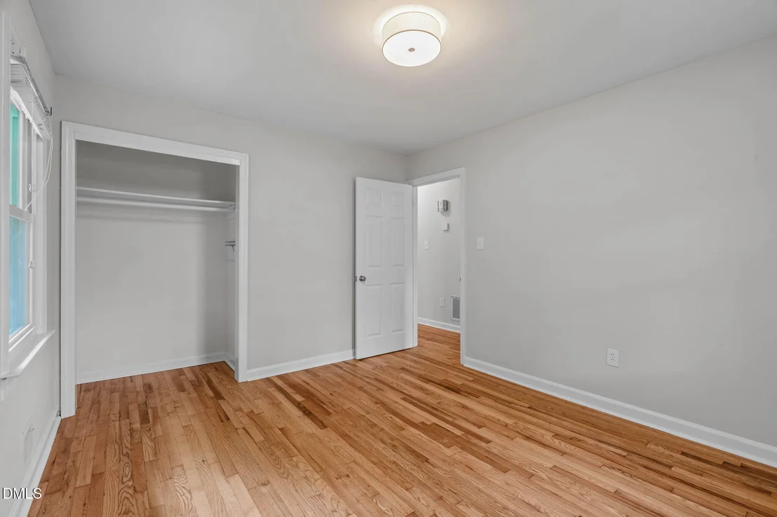 Photo of 1203 Poplar Avenue