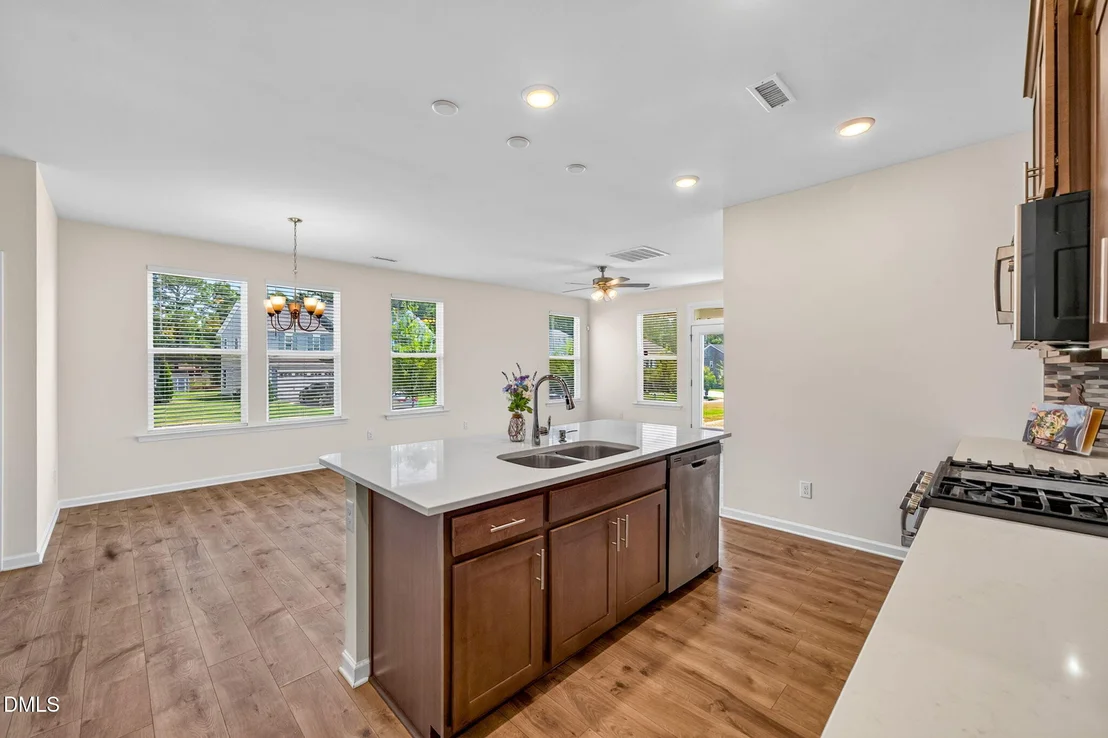 Photo of 609 Crestdale Drive