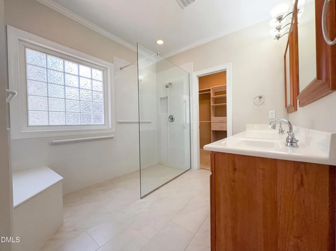 Photo of 1001 Lake Valley Drive