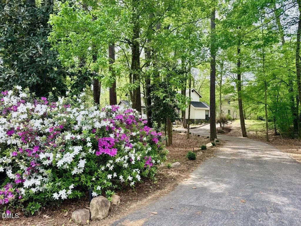 Photo of 996 Cleland Drive