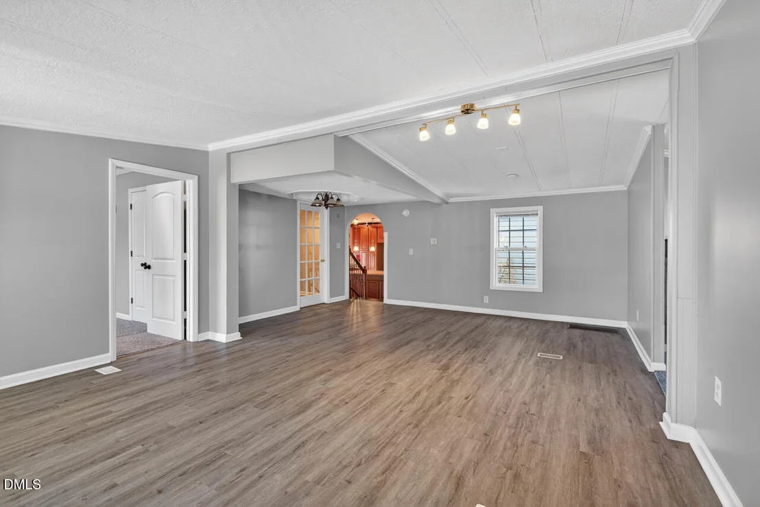 Photo of 1622 Lancaster Road