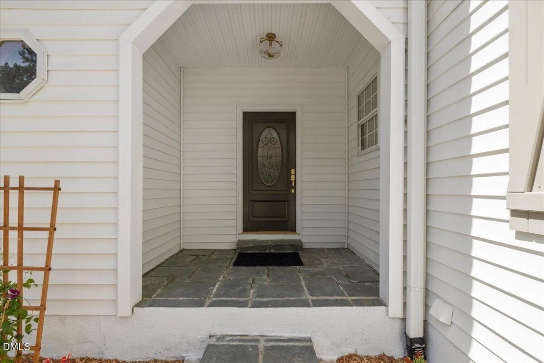 Photo of 419 Eagle Point Road