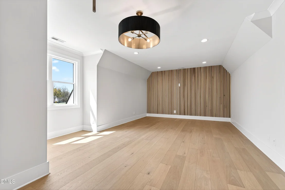 Photo of 688 Lynch Road