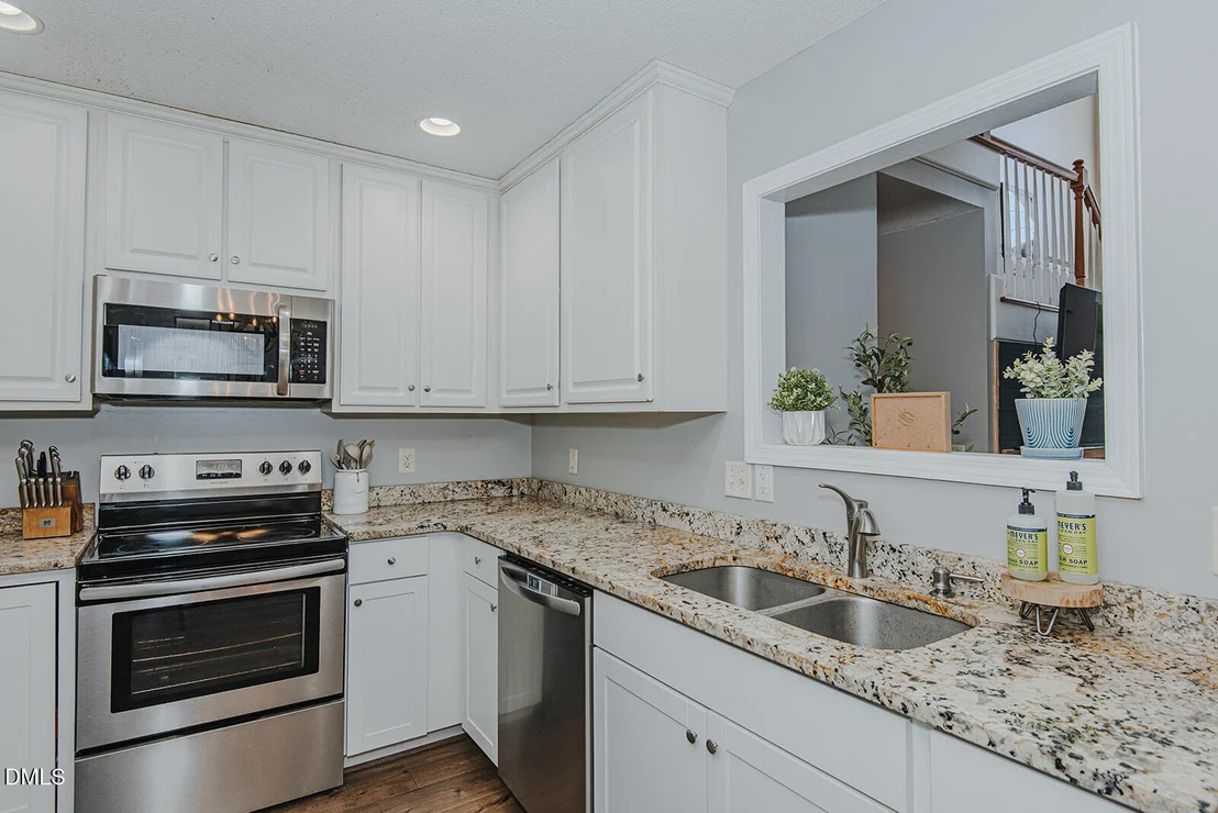Photo of 611 Pebble Drive