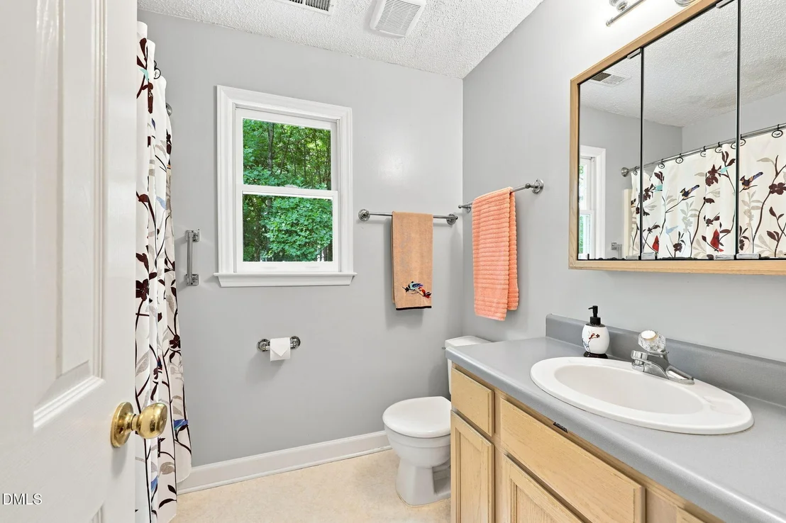 Photo of 1020 Oakwater Drive
