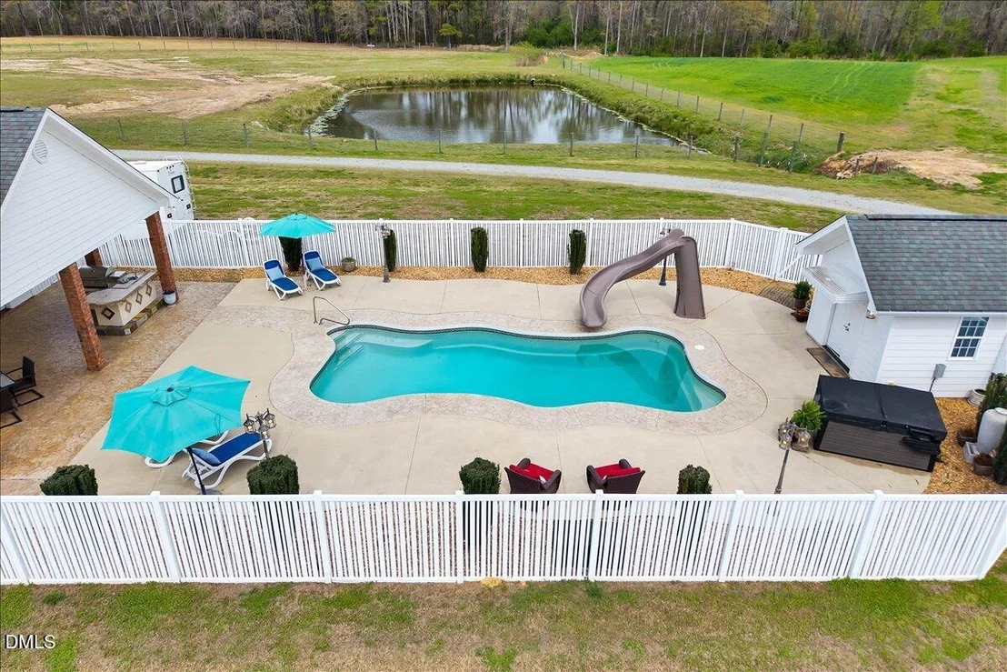 Photo of 31 Chasewood Drive