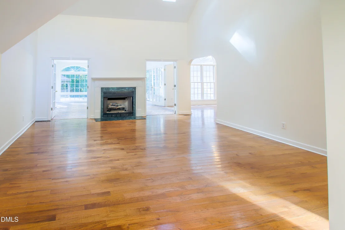 Photo of 2423 Old Oxford Road