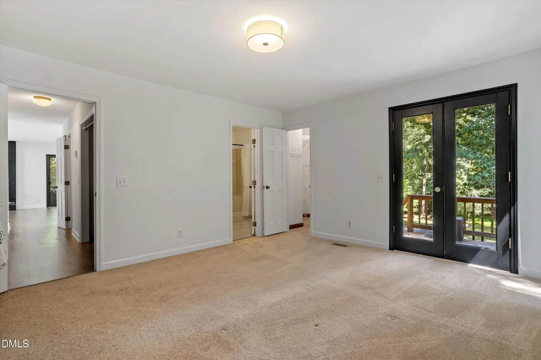 Photo of 1040 Rolling Knoll Road