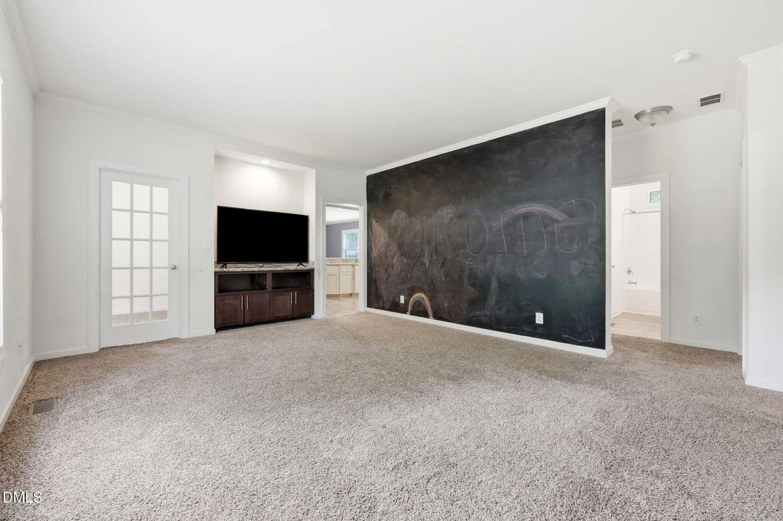 Photo of 150 Horton Circle
