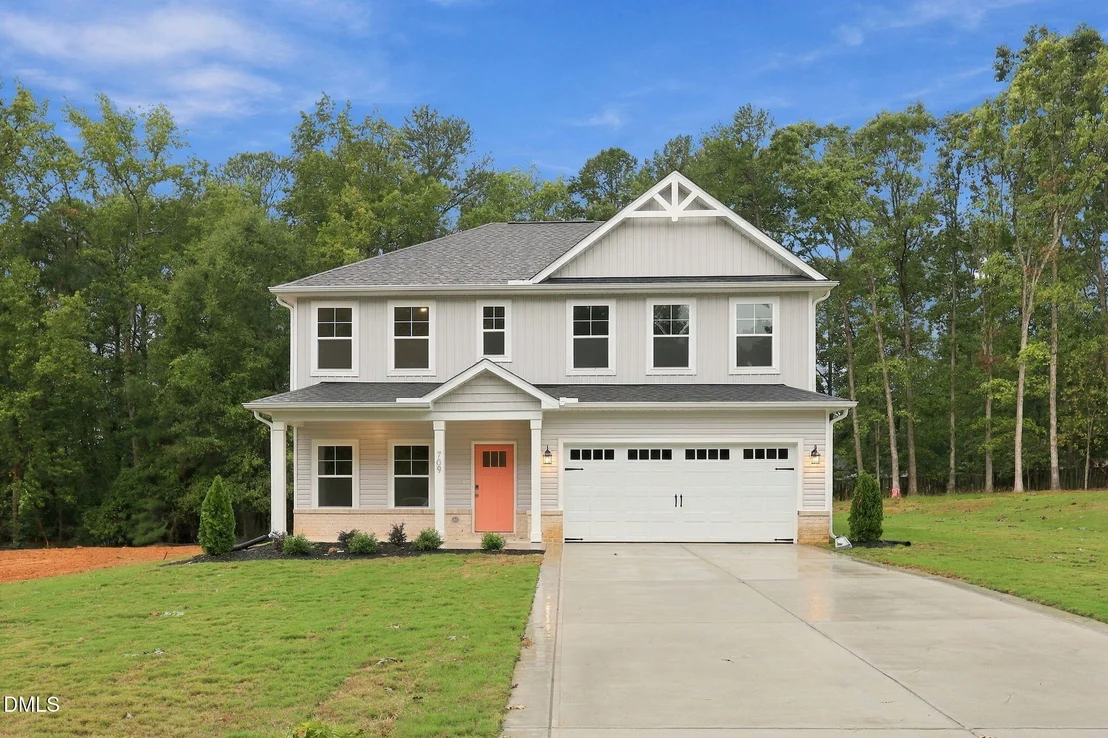 Photo of 709 Crestview Drive