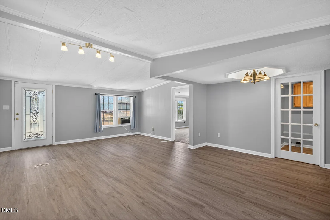 Photo of 1622 Lancaster Road