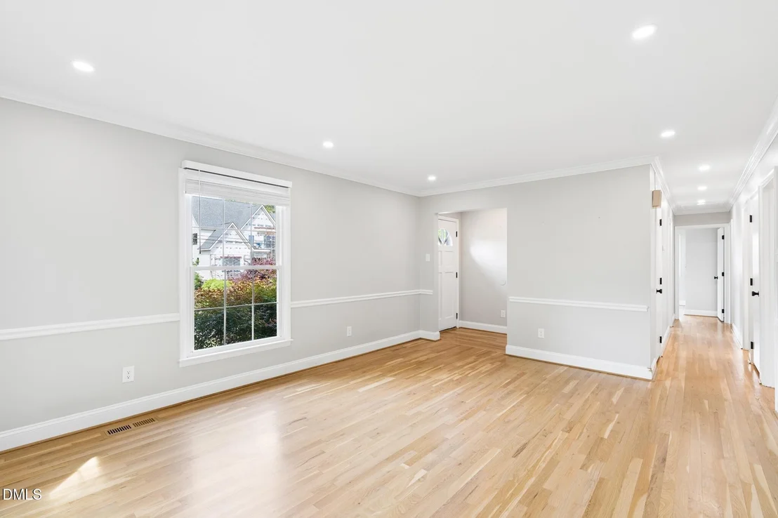 Photo of 412 Pinecroft Drive
