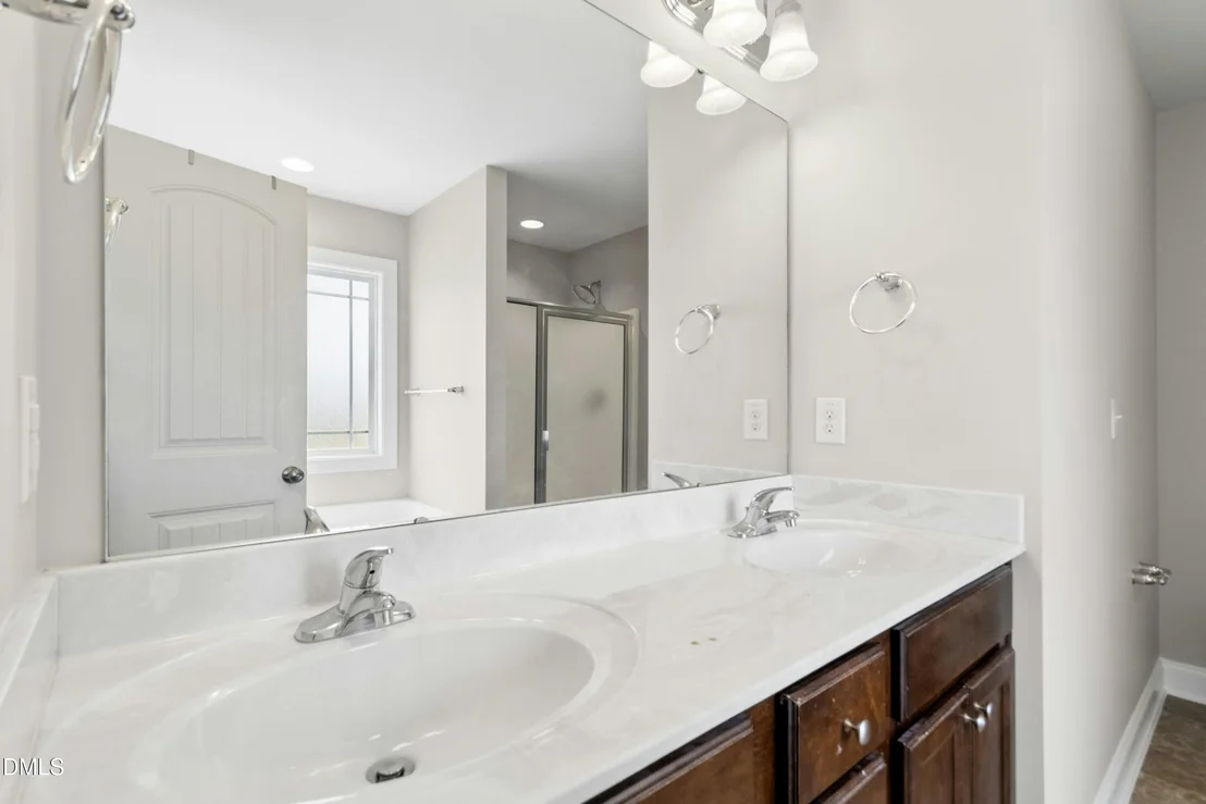 Photo of 117 Carter Drive