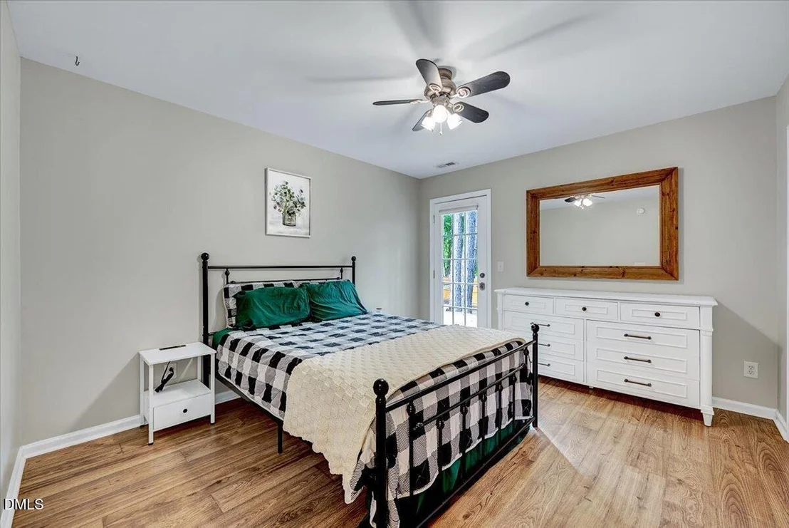 Photo of 4 Cayman Court
