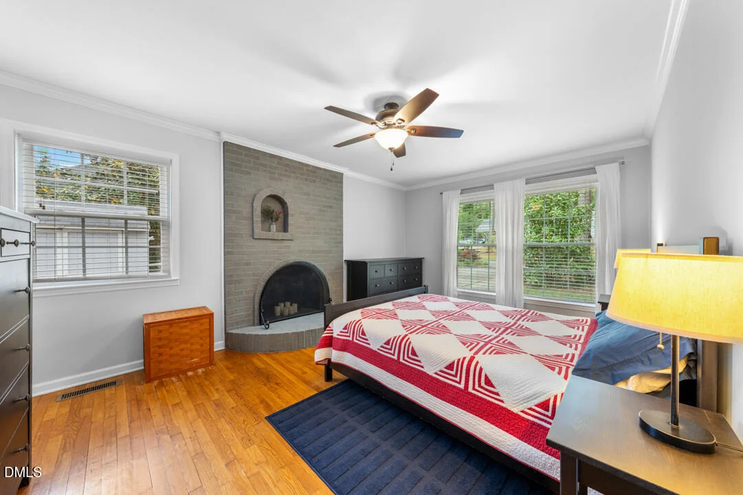 Photo of 5408 Newhall Road