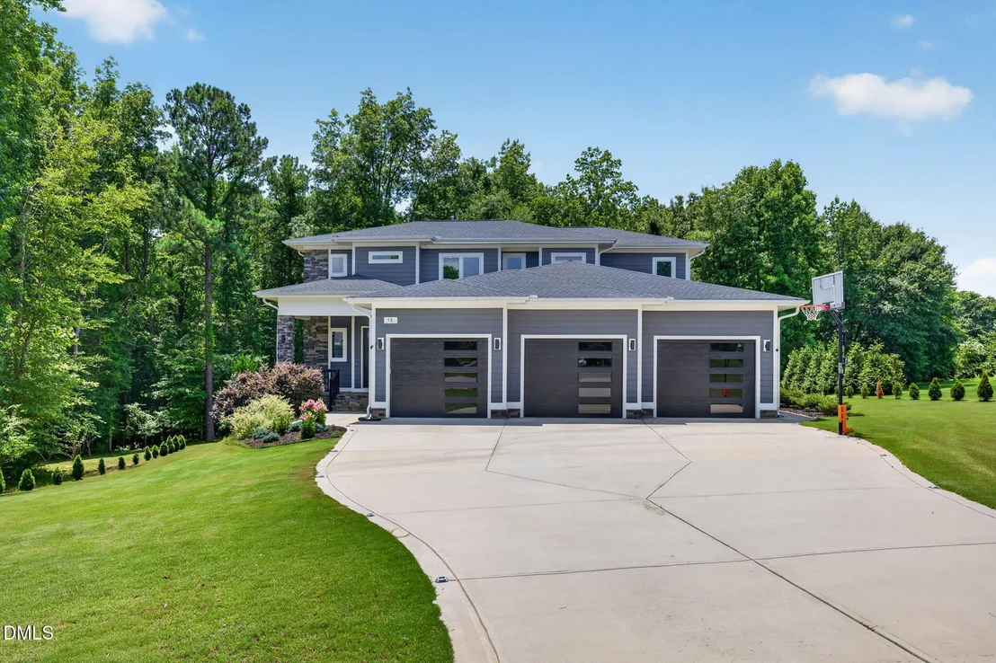 Photo of 58 Arrezzo Drive