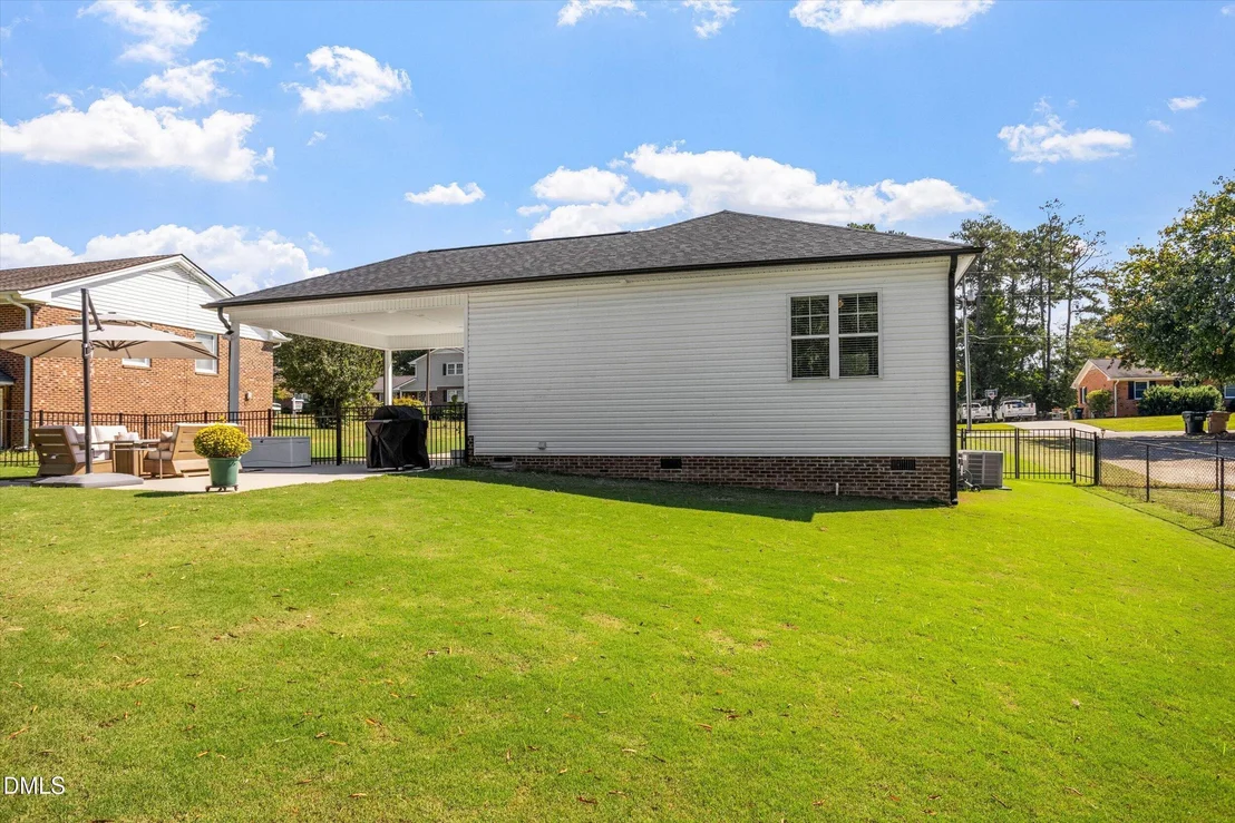 Photo of 318b Crescent Drive