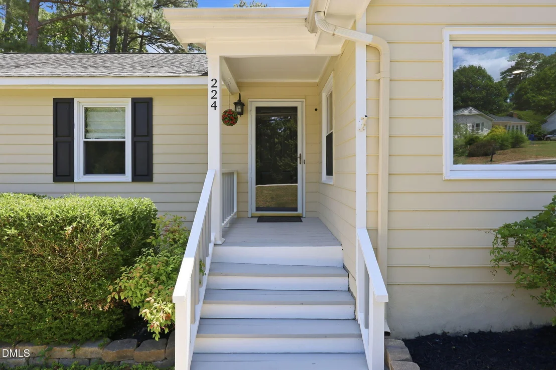 Photo of 224 Rosehaven Drive