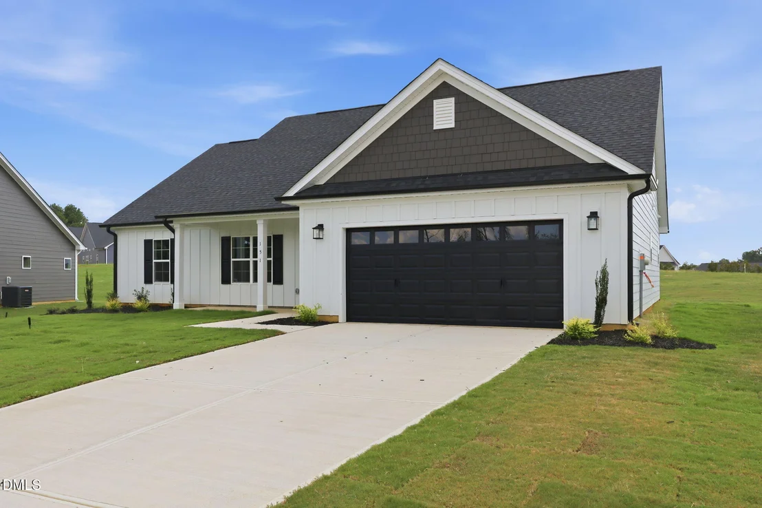 Photo of 151 Grinnell Loop