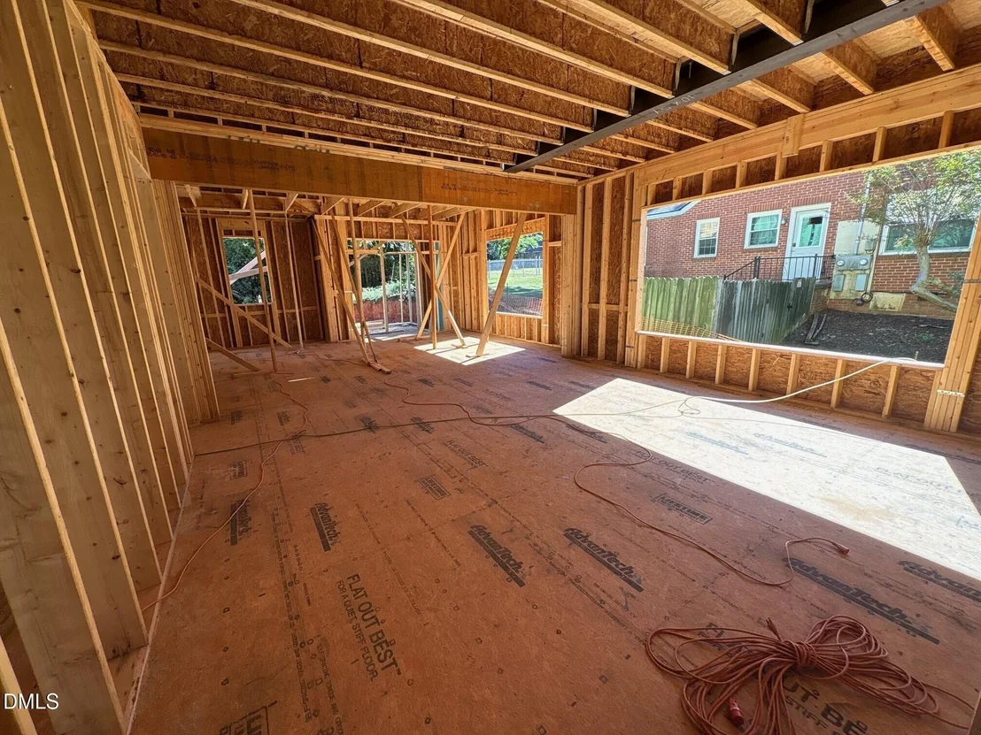 Photo of 912 Marilyn Drive