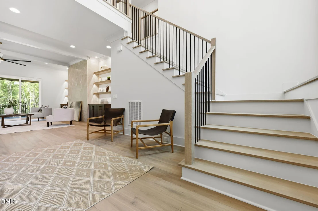 Photo of 35 Chestnut Oak Drive