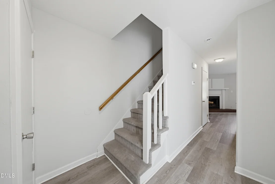 Photo of Unit B at 2402 Stadium Drive