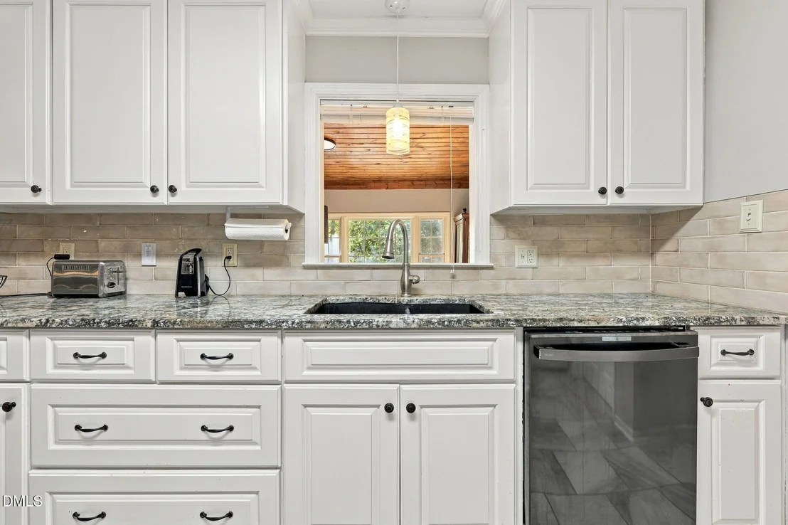 Photo of 5312 Fairoaks Road