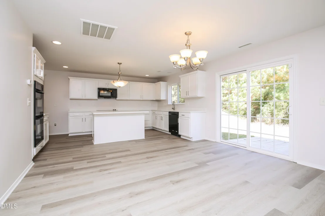 Photo of 613 Ashburn Lane