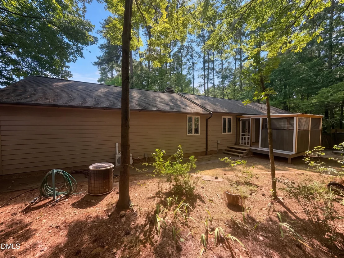 Photo of 6908 Laurdane Road