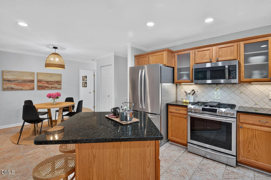 Photo of 2210 Parkside Drive