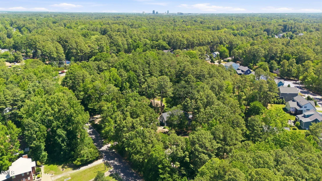 Photo of 910 Tarik Drive