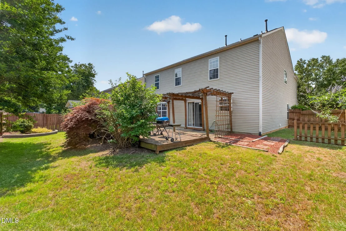 Photo of 1012 Breeze Lane