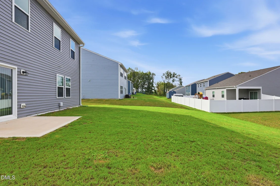 Photo of 1114 Centerview Drive