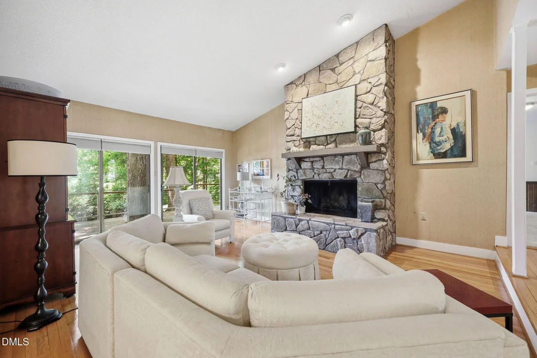 Photo of 6101 Dresden Lane
