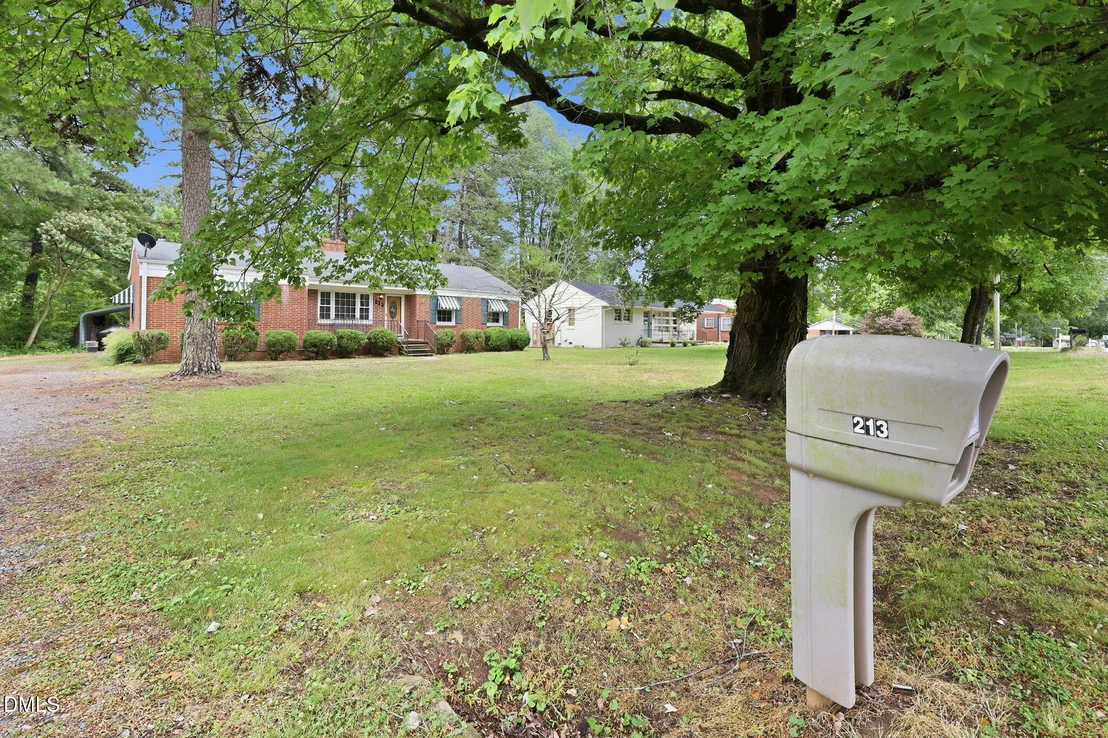 Photo of 213 Pine Tree Road