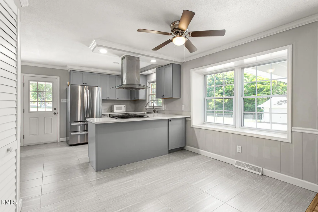 Photo of 1244 Lawndale Drive