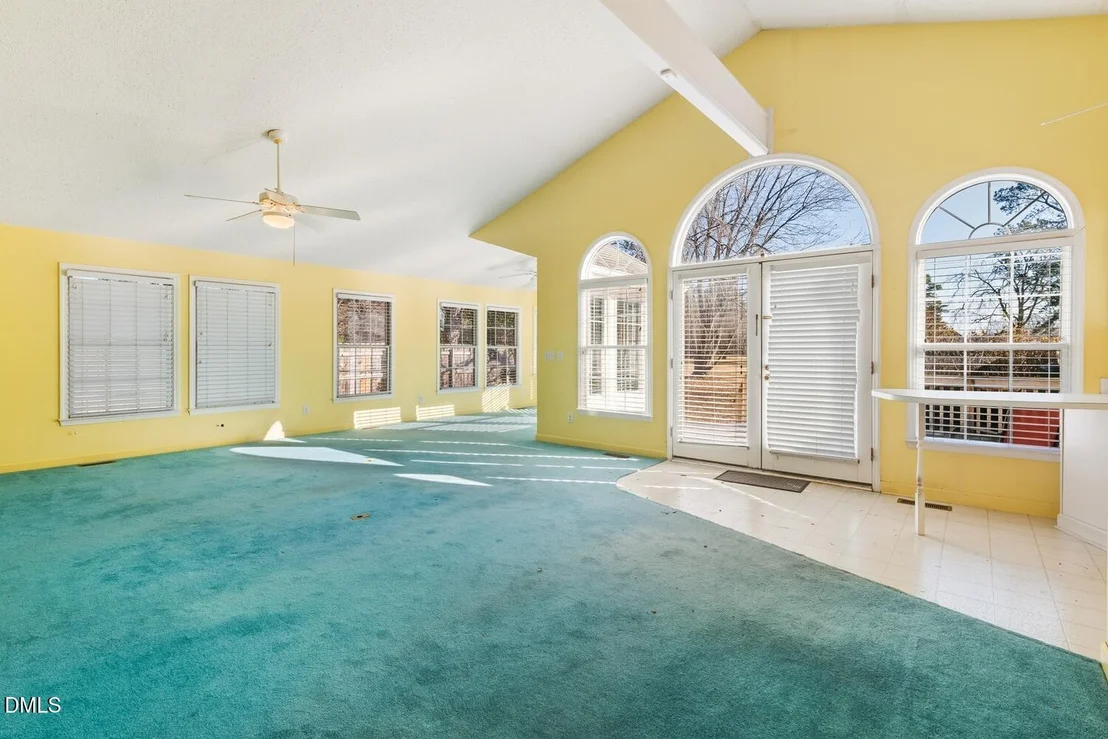 Photo of 1146 Rogers Road